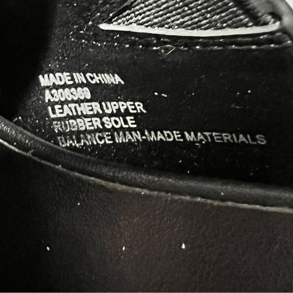 🌻NEW w/box Vaneli Hilde Black Leather Cross Band Low Wedge Slides Size 6W WIDE - Picture 9 of 14